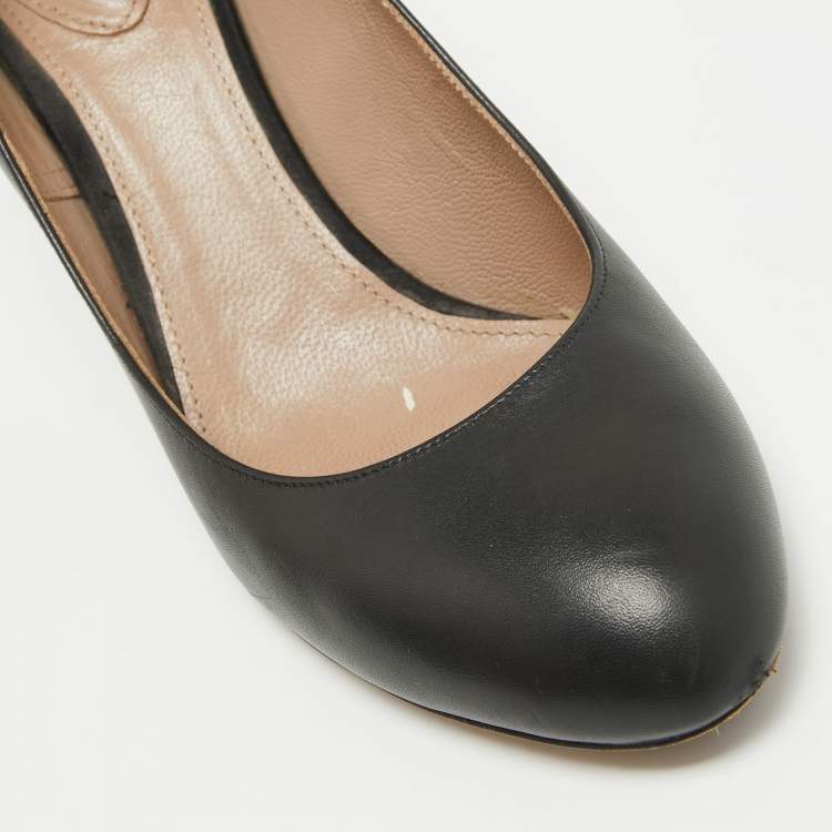 Pre Owned Chloe Black Leather Round Toe Pumps Size 38