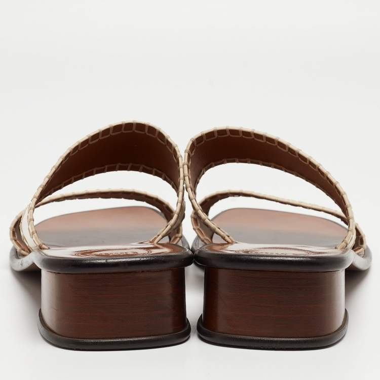 Pre Owned Chloe Cream Leather Flat Slides Size 40.5