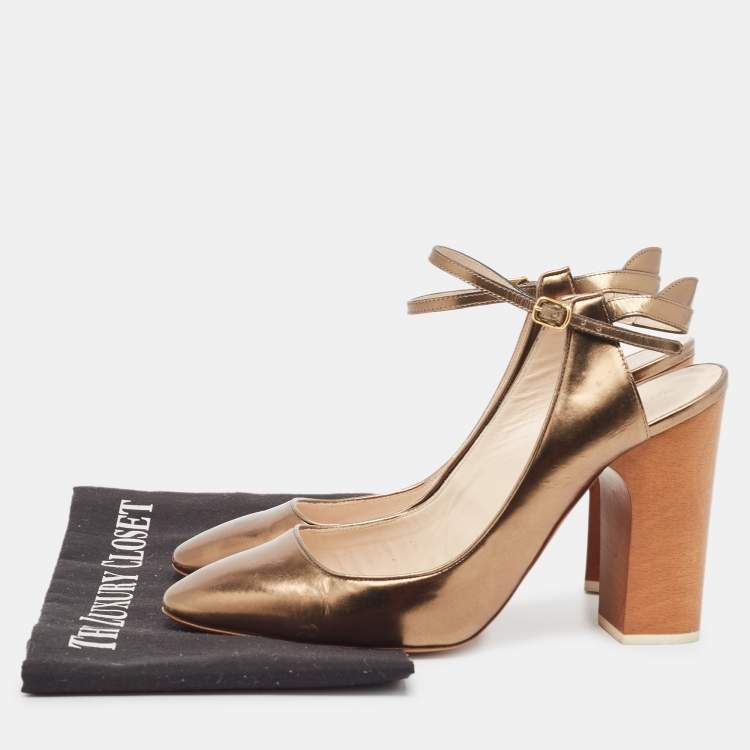 Pre Owned Chloé Metallic Gold Leather Slingback Pumps Size 39