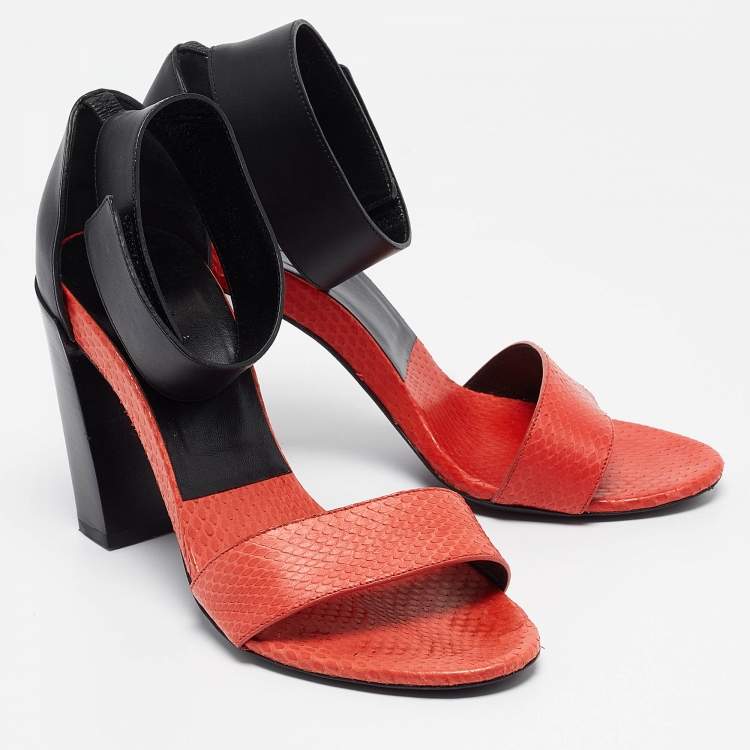 مملوكة مسبقًا Chloe Red/Black Leather and Snake Skin Block Heel Ankle Cuff Sandals Size 37