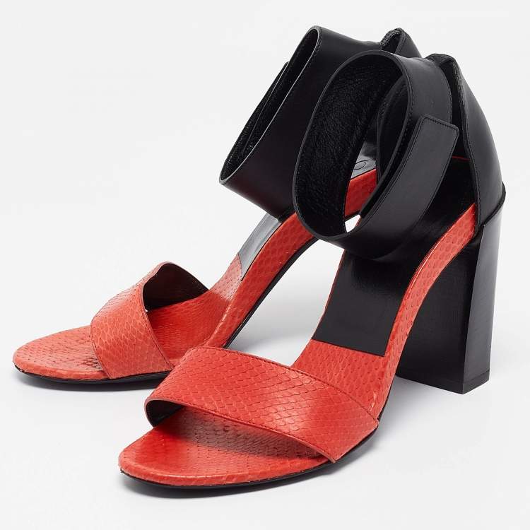 مملوكة مسبقًا Chloe Red/Black Leather and Snake Skin Block Heel Ankle Cuff Sandals Size 37