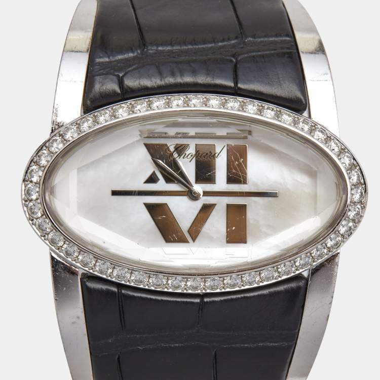 Pre Owned Chopard Mother of Pearl 18k White Gold Alligator Leather Diamond Happy Oval 139018 Women's Wristwatch 42 mm