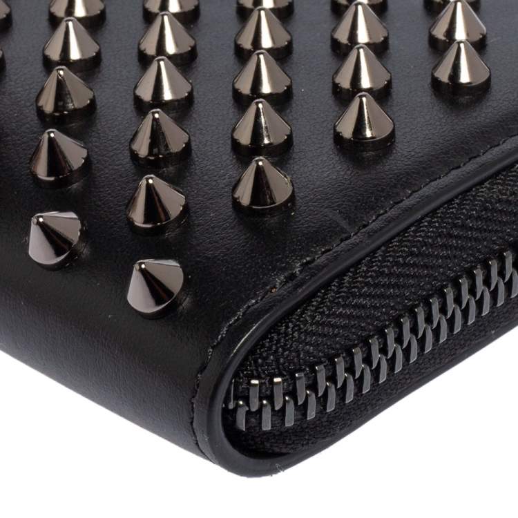 مملوكة مسبقًا Christian Louboutin Black Spike Leather Panettone Coin Purse