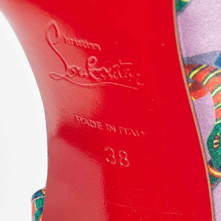 مملوكة مسبقًا Christian Louboutin Iriza Size 38 Purple Snake Print Satin Pumps