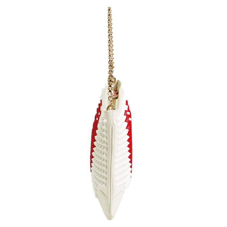 مملوكة مسبقًا Christian Louboutin White Leather Loubiposh Studded Clutch