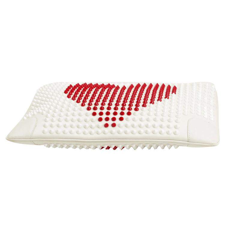 مملوكة مسبقًا Christian Louboutin White Leather Loubiposh Studded Clutch