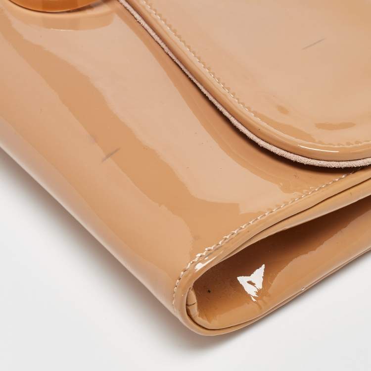 Pre Owned Christian Louboutin Beige Patent Leather Riviera Chain Clutch