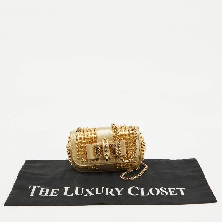 مملوكة مسبقًا Christian Louboutin Gold Leather Mini Spiked Sweet Charity Crossbody Bag
