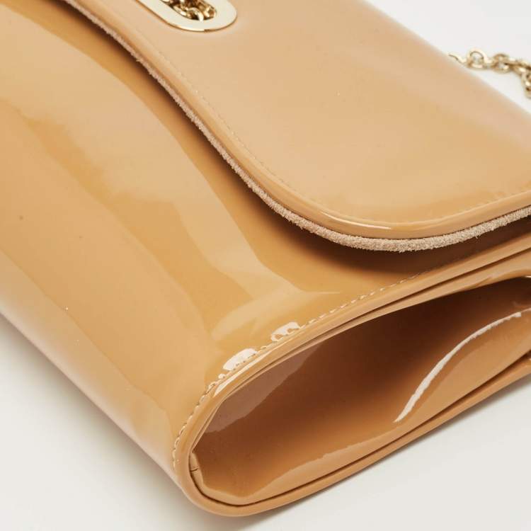 Pre Owned Christian Louboutin Beige Patent Leather Riviera Flap Chain Clutch