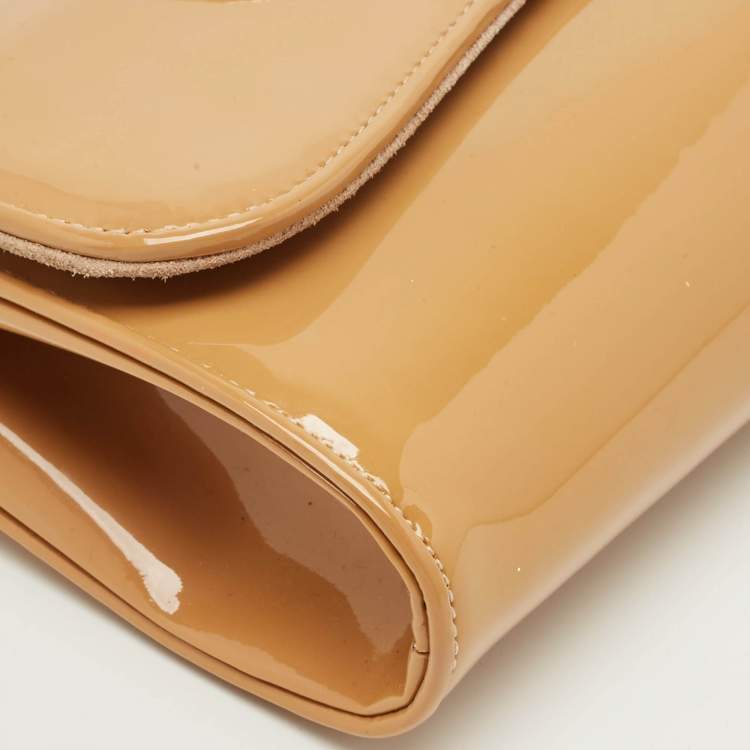 Pre Owned Christian Louboutin Beige Patent Leather Riviera Flap Chain Clutch