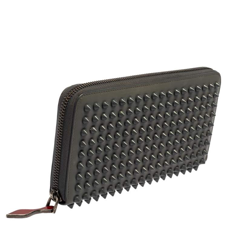 Pre Owned Christian Louboutin Grey Leather Spikes Panettone Zip Around Wallet
