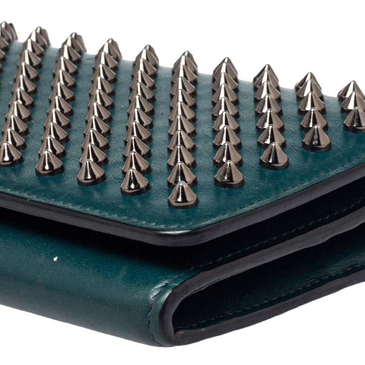 Pre Owned Christian Louboutin Green Leather Paloma Spike Wristlet Clutch