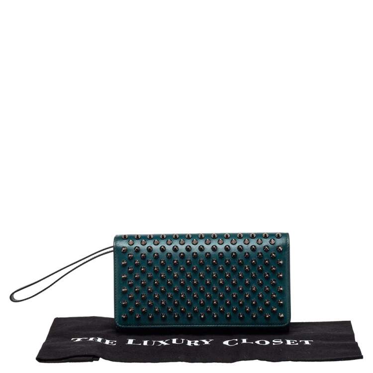 Pre Owned Christian Louboutin Green Leather Paloma Spike Wristlet Clutch