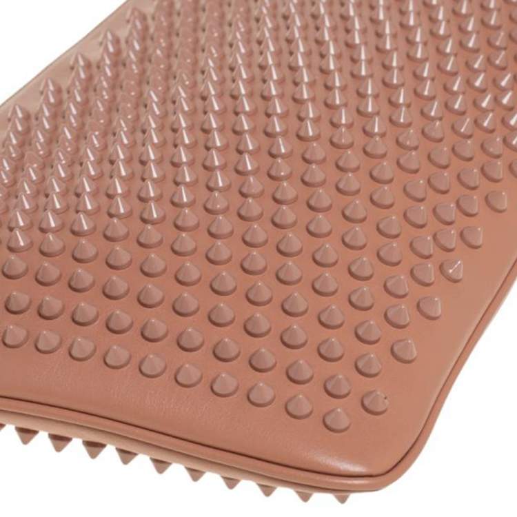 مملوكة مسبقًا Christian Louboutin Beige Leather Spiked Loubiposh Chain Clutch