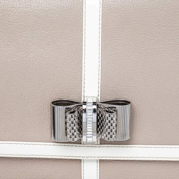 Pre Owned Christian Louboutin Beige /White Patent And Leather Sweet Charity Shoulder Bag