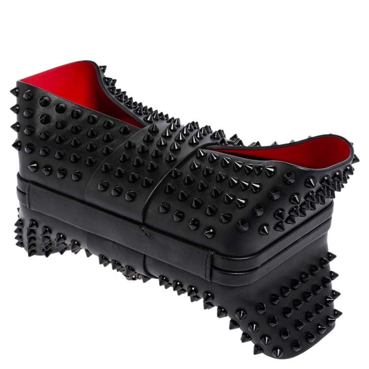 Pre Owned Christian Louboutin Black Leather Spike Grandotto Chain Clutch