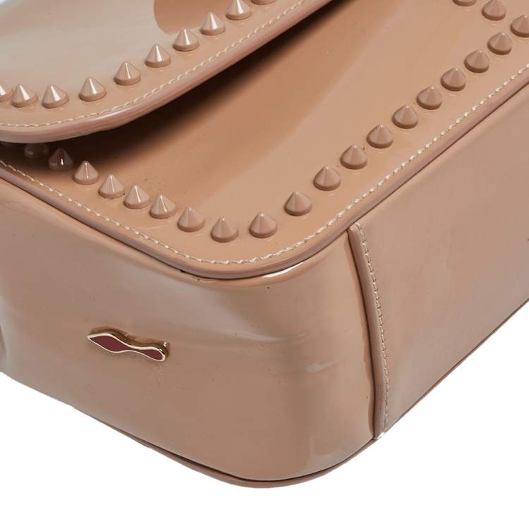مملوكة مسبقًا Christian Louboutin Beige Patent Leather and Leather Sweet Charity Shoulder Bag