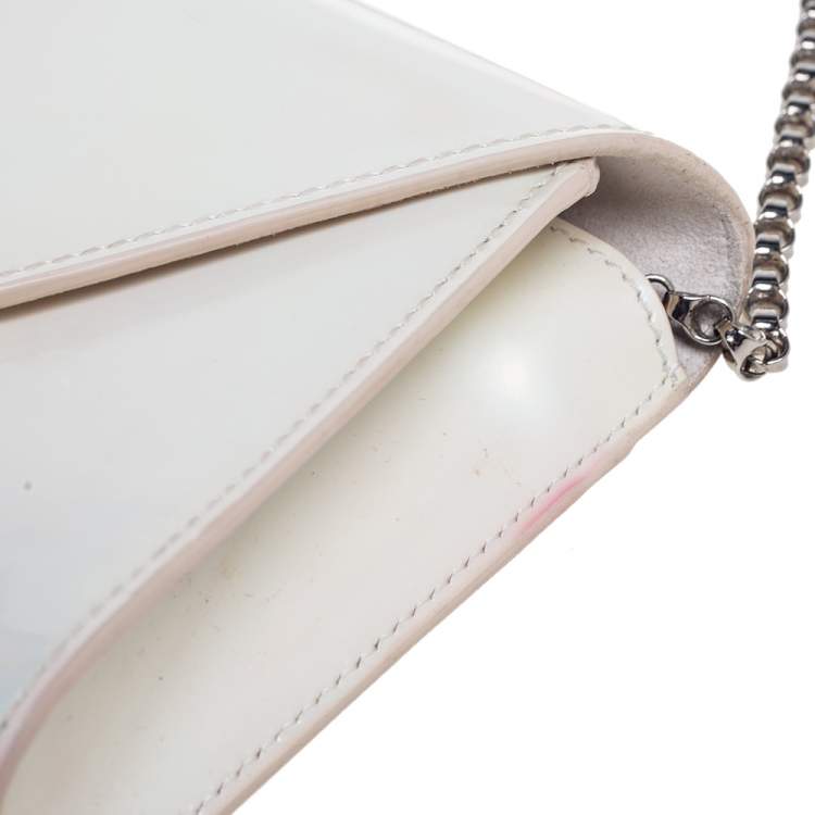 Pre Owned Christian Louboutin Pearl Holographic Patent Leather Vero Dodat Chain Clutch