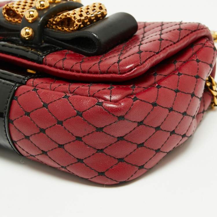 مملوكة مسبقًا Christian Louboutin Red/Black Matelasse Leather Sweet Charity Shoulder Bag