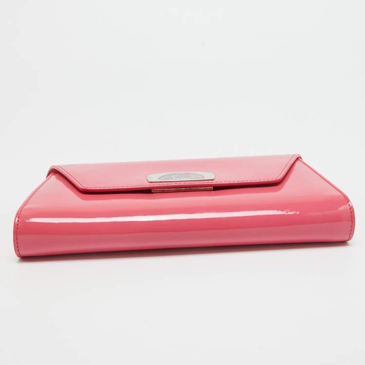 Pre Owned Christian Louboutin Pink Patent Leather Vero Dodat Chain Clutch