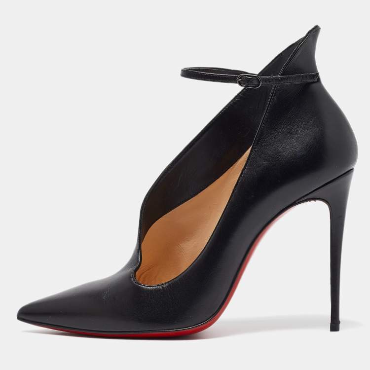 Pre Owned Christian Louboutin Black Leather Vampydoly Booties Size 37.5