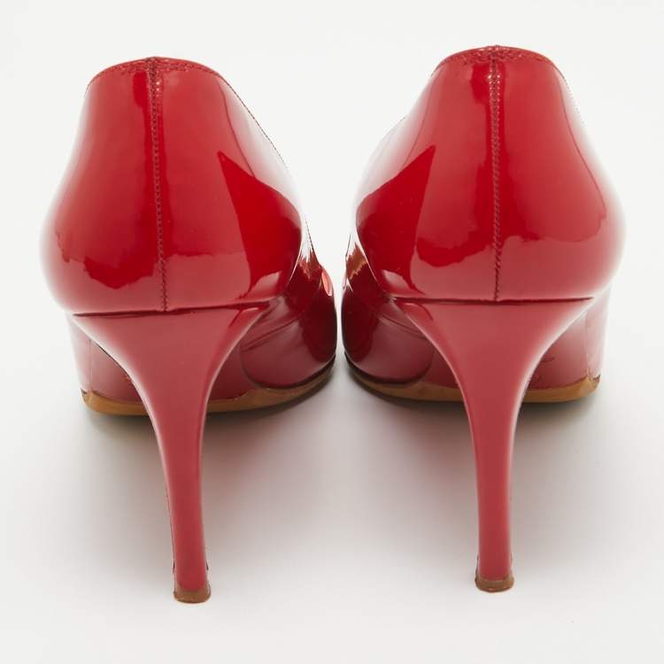 مملوكة مسبقًا Christian Louboutin Red Patent Leather Pigalle Pumps Size 35.5