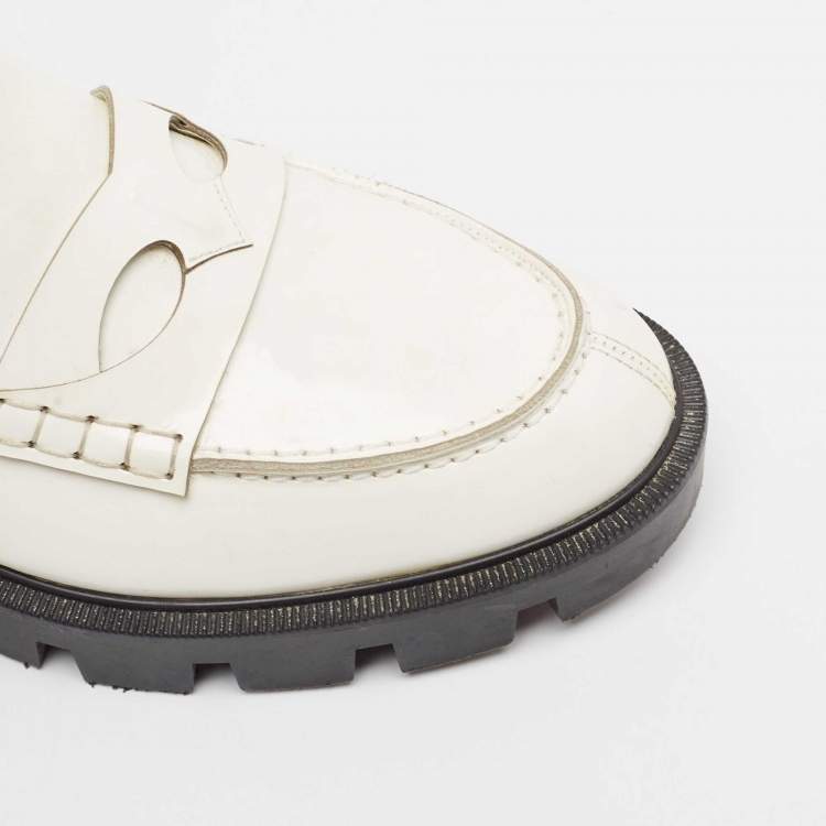 مملوكة مسبقًا Christian Louboutin White Patent Leather Montezu Ankle Length Boots Size 38