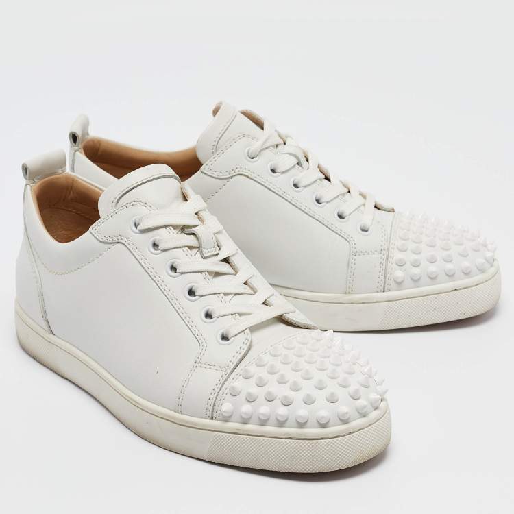 Pre Owned Christian Louboutin White Leather Louis Junior Spikes Low Top Sneakers Size 39