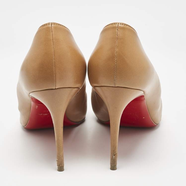 Pre Owned Christian Louboutin Beige Leather Pigalle Pumps Size 40