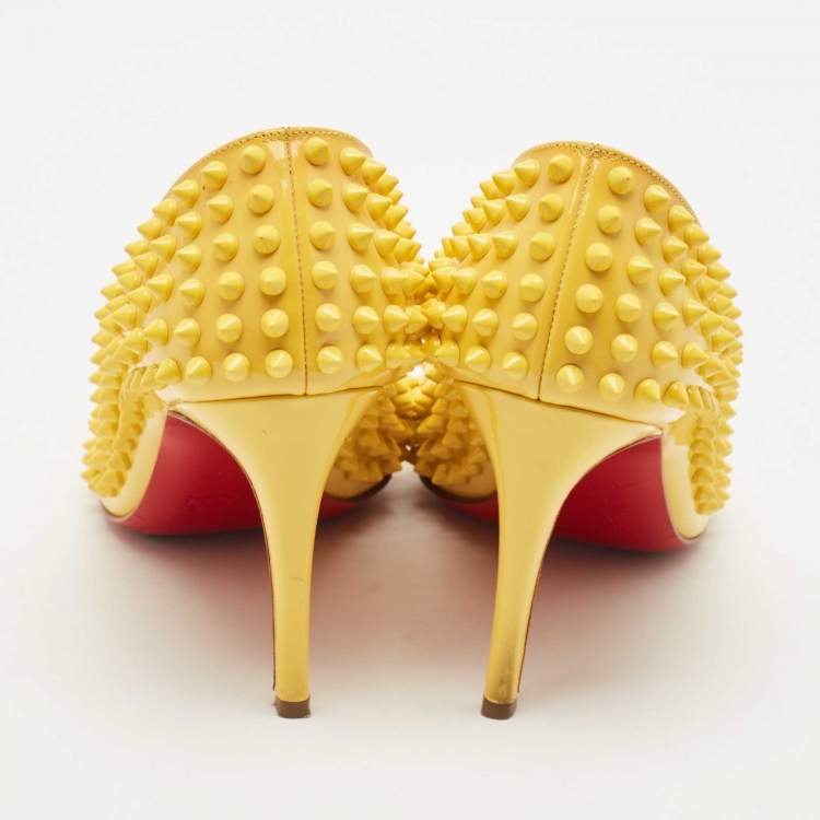 Pre Owned Christian Louboutin Yellow Patent Leather Pigalle Spikes Pumps Size 39