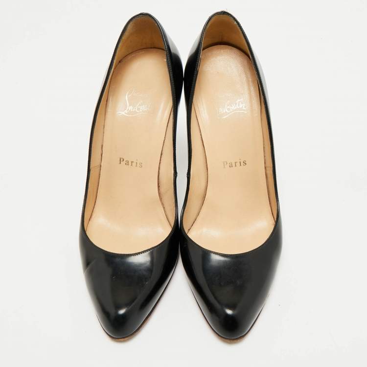 مملوكة مسبقًا Christian Louboutin Black  Leather Decollete Pumps Size 37.5