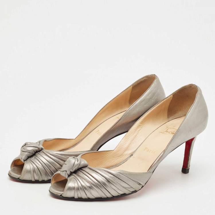 Pre Owned Christian Louboutin Silver Leather Knot Peep Toe Pumps Size 40