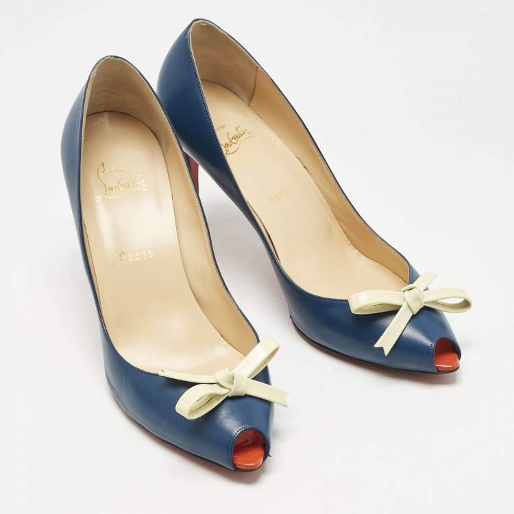 Pre Owned Christian Louboutin Navy Blue/Cream Leather Tibunodo Bow Peep Toe Pumps Size 40