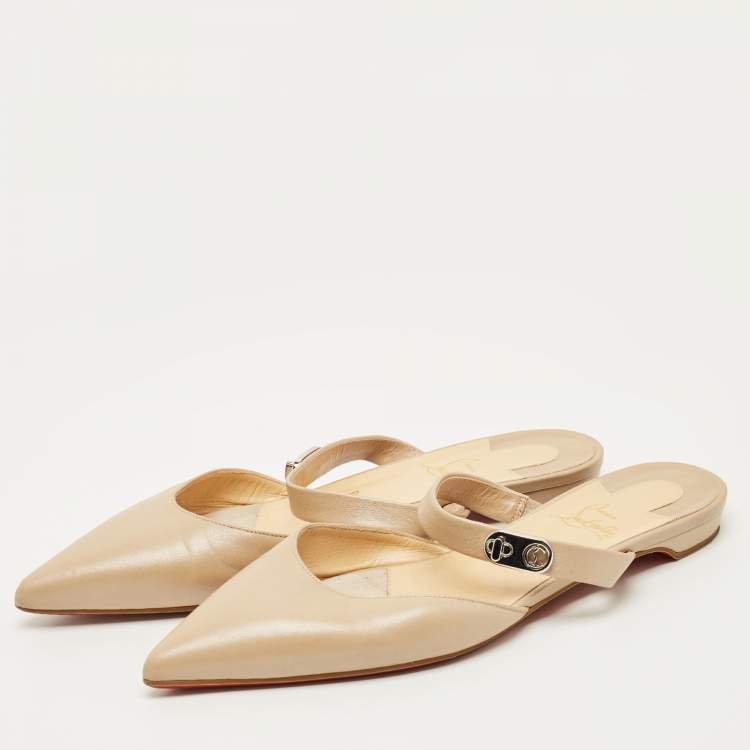 Pre Owned Christian Louboutin Beige Leather Choc Lock Flat Mules Size 41