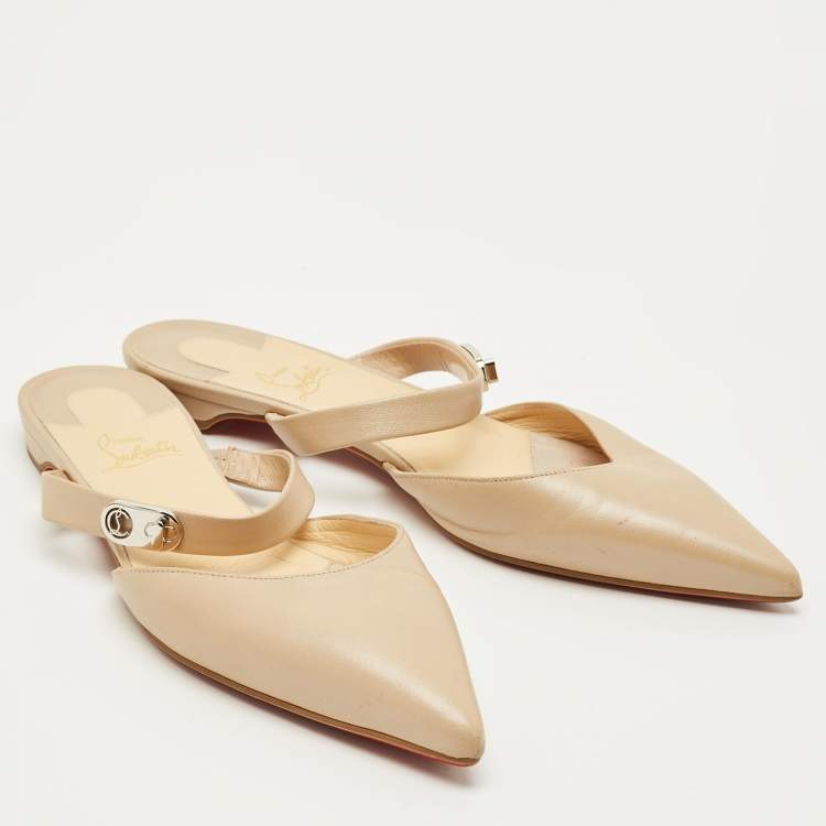Pre Owned Christian Louboutin Beige Leather Choc Lock Flat Mules Size 41