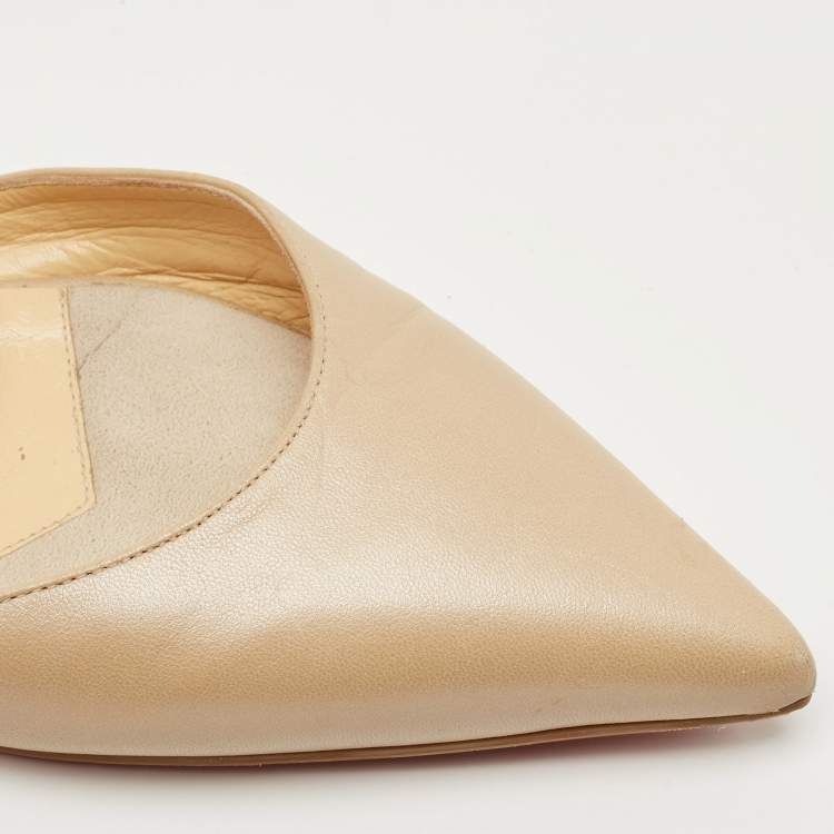 Pre Owned Christian Louboutin Beige Leather Choc Lock Flat Mules Size 41