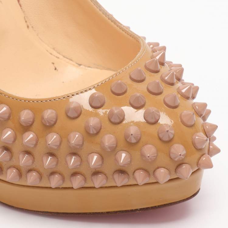 Pre Owned Christian Louboutin Beige Patent Leather Alti Spiked Platform Pumps Size 39