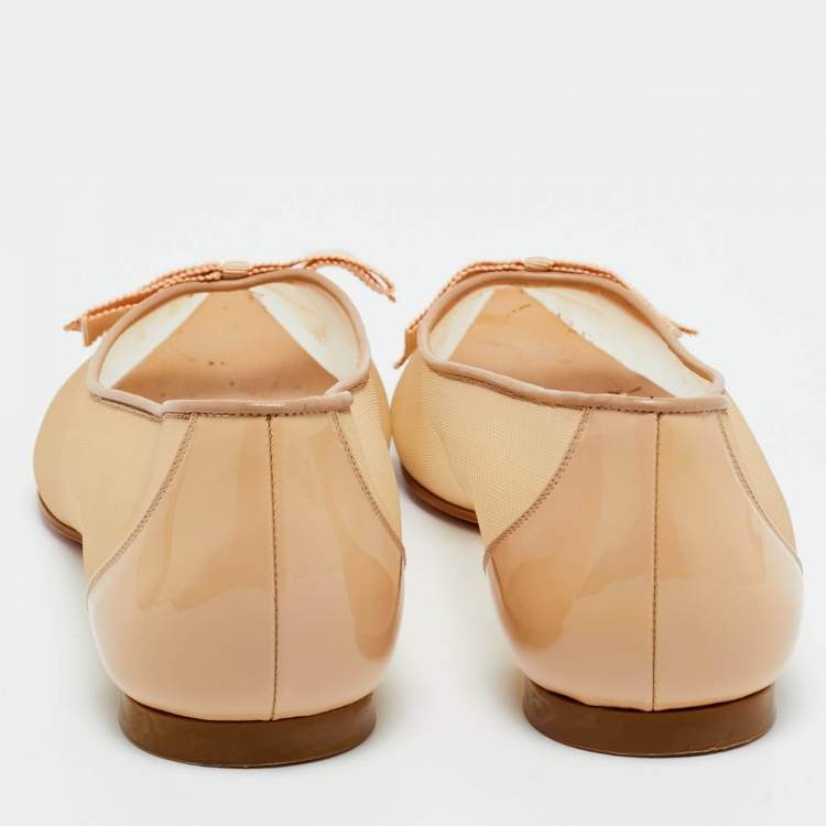 Pre Owned Christian Louboutin Beige Mesh and Patent Leather Bow Pointed Toe Ballet Flats Size 38