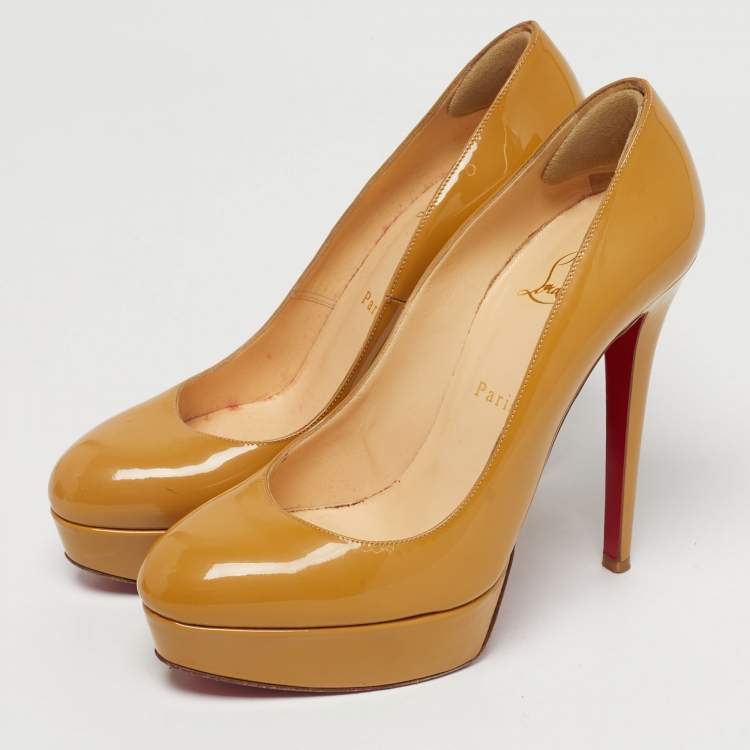 Pre Owned Christian Louboutin Beige Patent Leather Bianca Platform Pumps Size 39.5