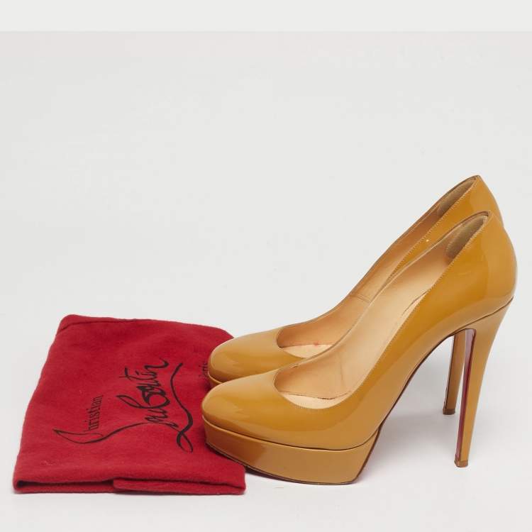 Pre Owned Christian Louboutin Beige Patent Leather Bianca Platform Pumps Size 39.5