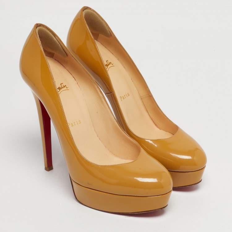 Pre Owned Christian Louboutin Beige Patent Leather Bianca Platform Pumps Size 39.5