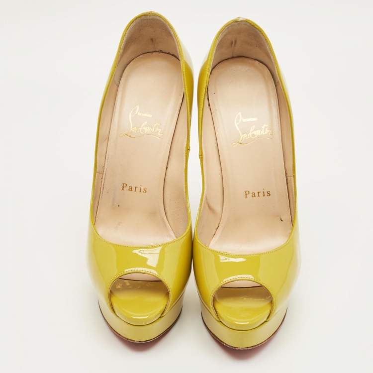 مملوكة مسبقًا Christian Louboutin Green Patent Leather Lady Peep Pumps Size 38