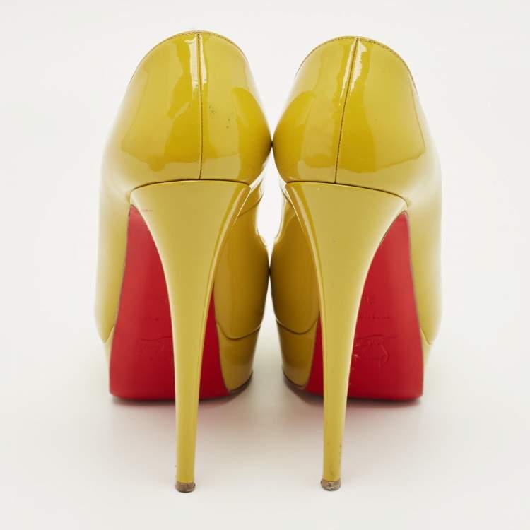 مملوكة مسبقًا Christian Louboutin Green Patent Leather Lady Peep Pumps Size 38