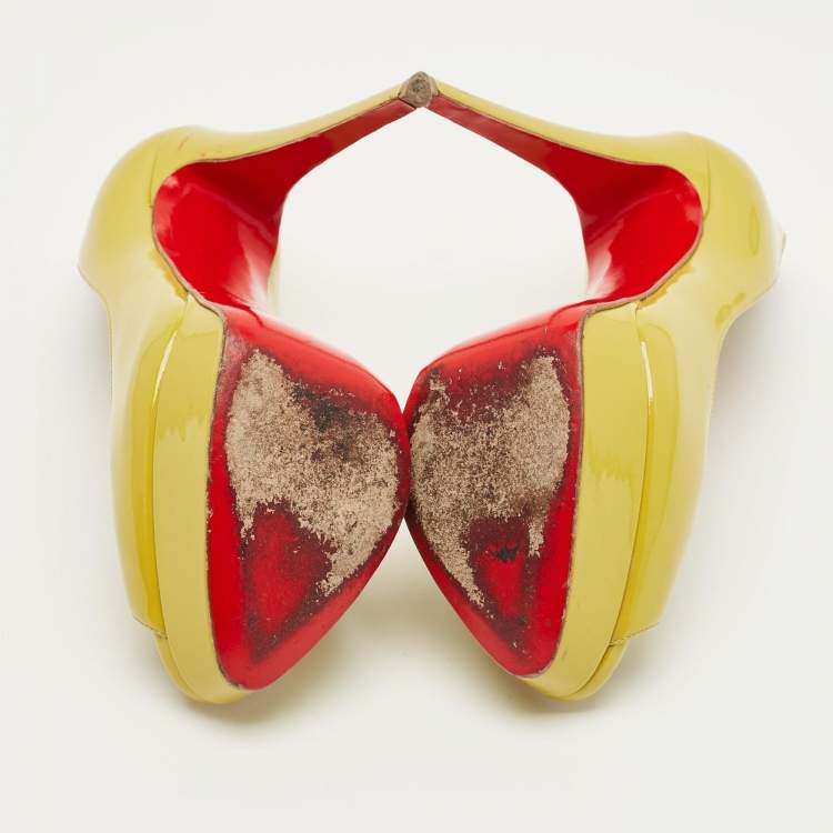 مملوكة مسبقًا Christian Louboutin Green Patent Leather Lady Peep Pumps Size 38