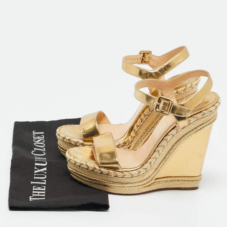 Pre Owned Christian Louboutin Gold Leather Wedge Sandals Size 39