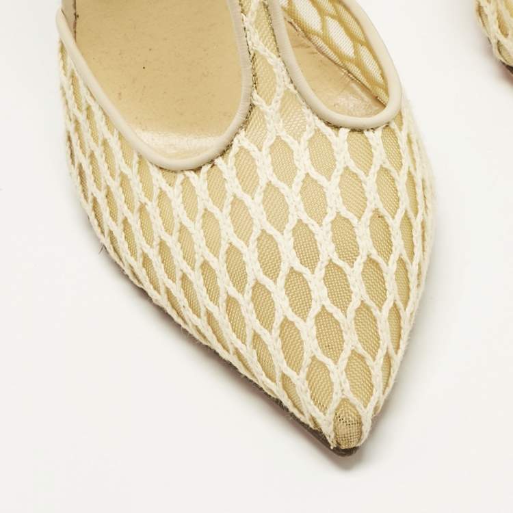 Pre Owned Christian Louboutin Beige Lace Salonu Pointed Toe T Strap Sandals Size 38.5