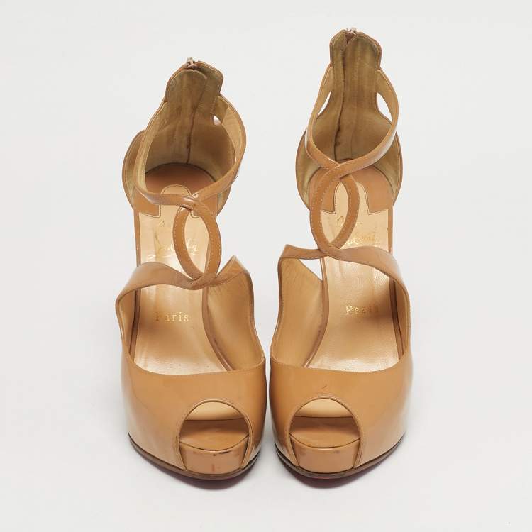 Pre Owned Christian Louboutin Rosie Size 39 Beige Patent Leather Peep Toe Platform Sandals