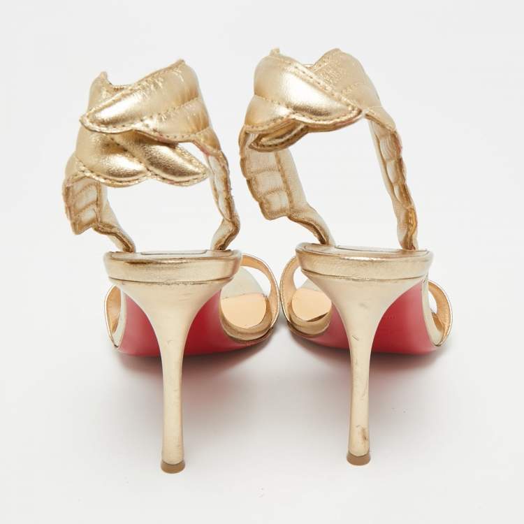م ملوكة مسبقًا Christian Louboutin Samotresse Size 36.5 Metallic Gold Leather Wing Slingback Sandals