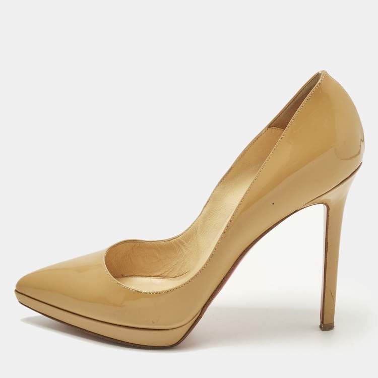 مملوكة مسبقًا Christian Louboutin Pigalle Plato Size 37.5 Beige Patent Leather Pumps