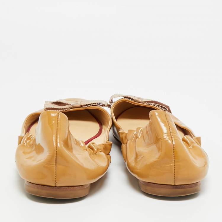 Pre Owned Christian Louboutin Size 38 Beige Patent Leather Ballet Flats